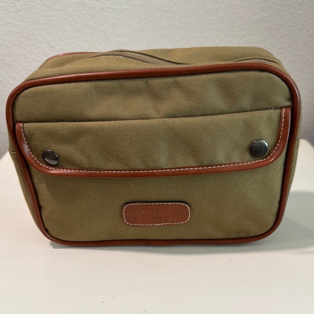 Chaps Khaki and Brown Toiletry Bag